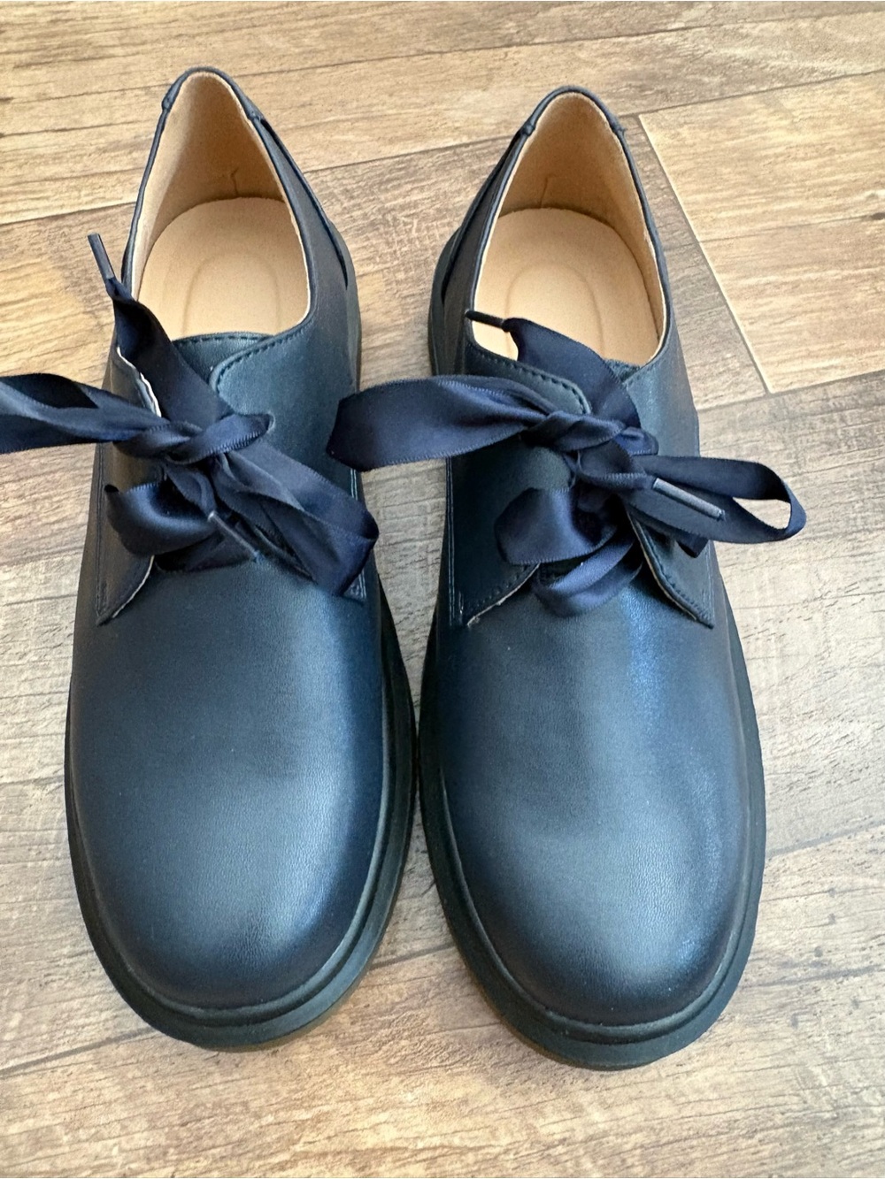 NWT Navy Tie Loafer